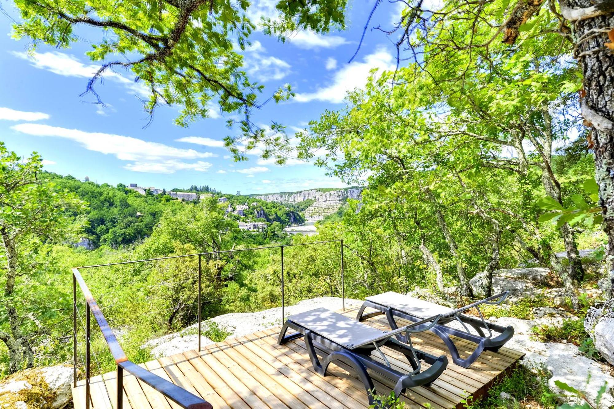 Cabanes Lodges Le Serviere Balazuc Exterior foto